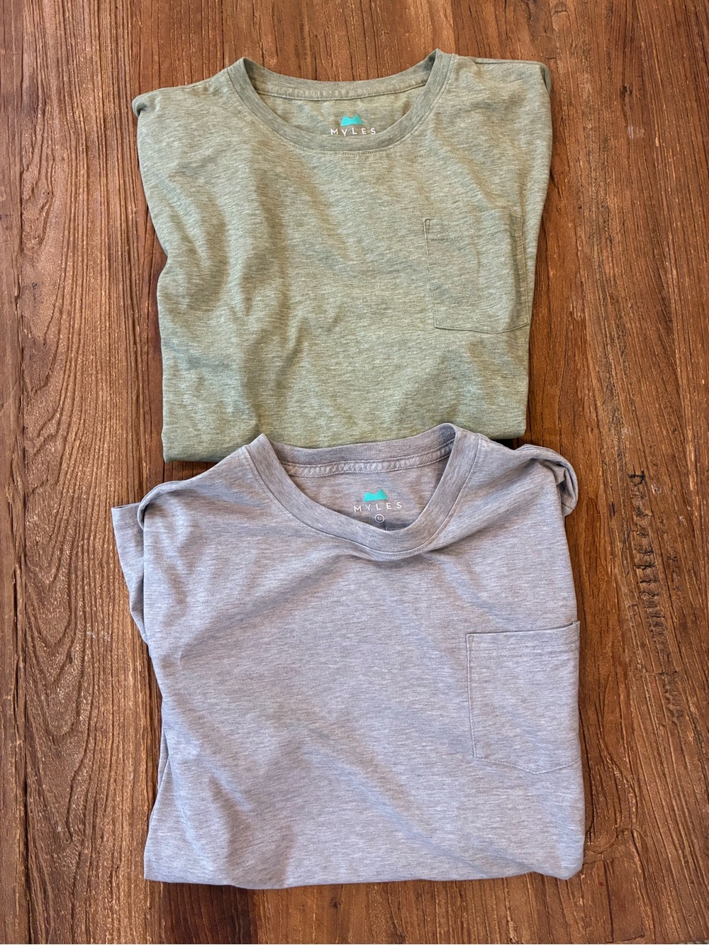 Myles apparel short sleeve pocket t shirt bundle, olive and gray size large